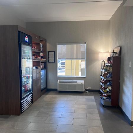 Wingate By Wyndham Clearfield Hotell Exteriör bild