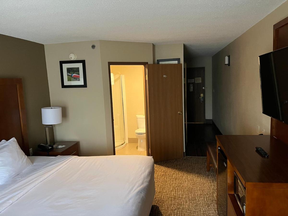 Wingate By Wyndham Clearfield Hotell Exteriör bild