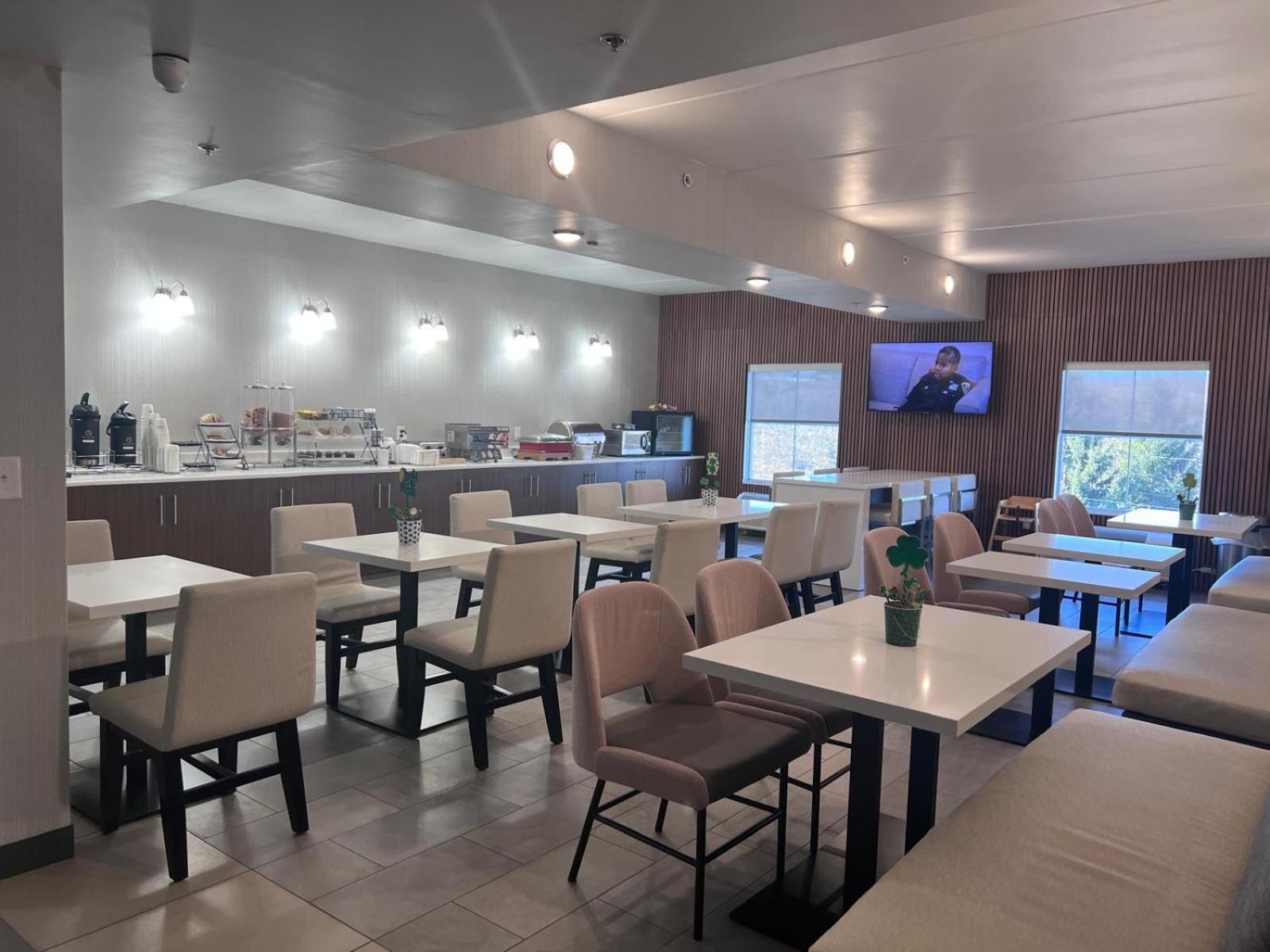 Wingate By Wyndham Clearfield Hotell Exteriör bild